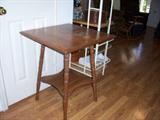 Antique square 2-tiered Oak side table
