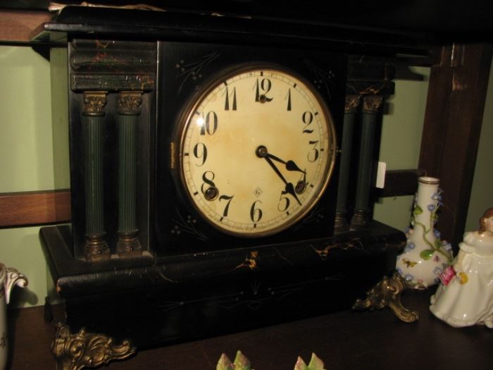 vintage mantle clock