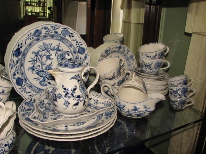 Meissen porcelain "Blue Onion" pattern