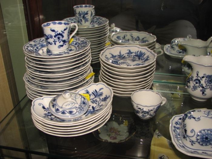 Meissen porcelain "Blue Onion" pattern