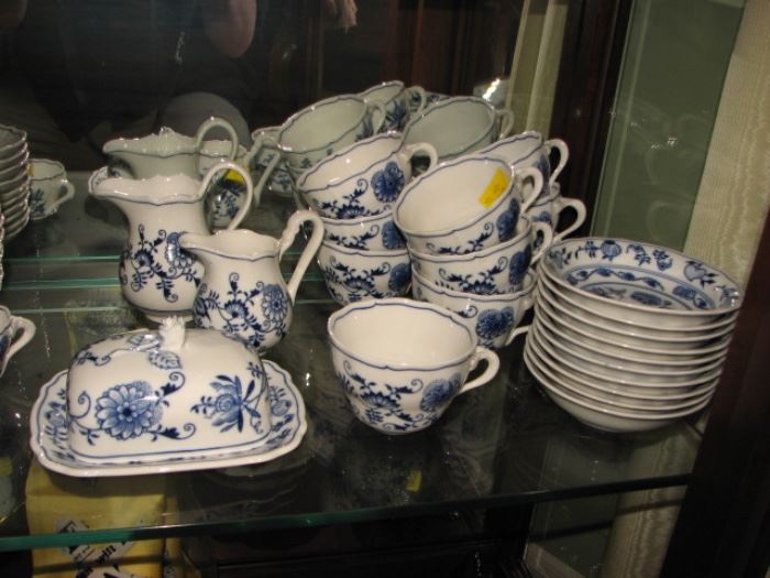 Meissen porcelain "Blue Onion" pattern