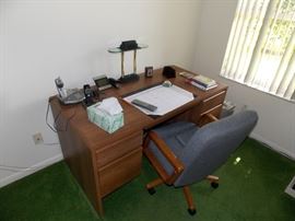 OFFICE DESK