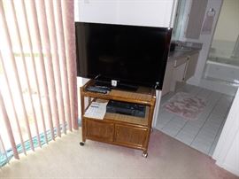 TV AND RATTAN STAND