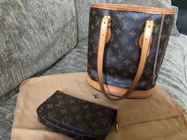 Authentic Louis Vuitton Petit Bucket Bag