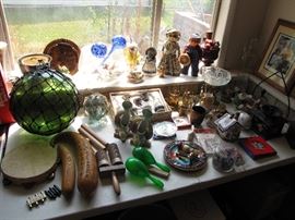 Vintage Japanese fishing floats, many sizes.