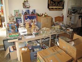 Huge collection of Mr. Christmas and more
