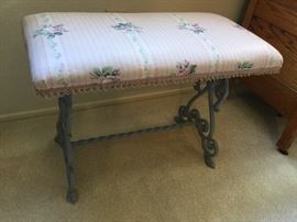 Iron scroll work bench for a dressing table or? Nice