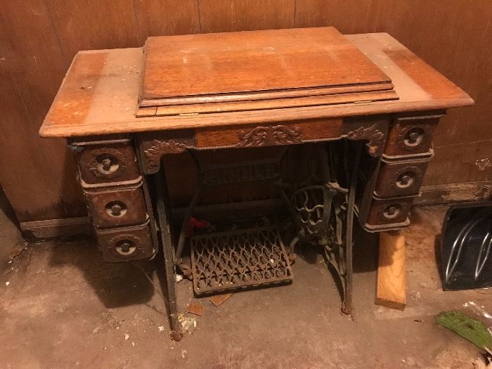 Antique Singer sewing machine with gorgeous cabinet