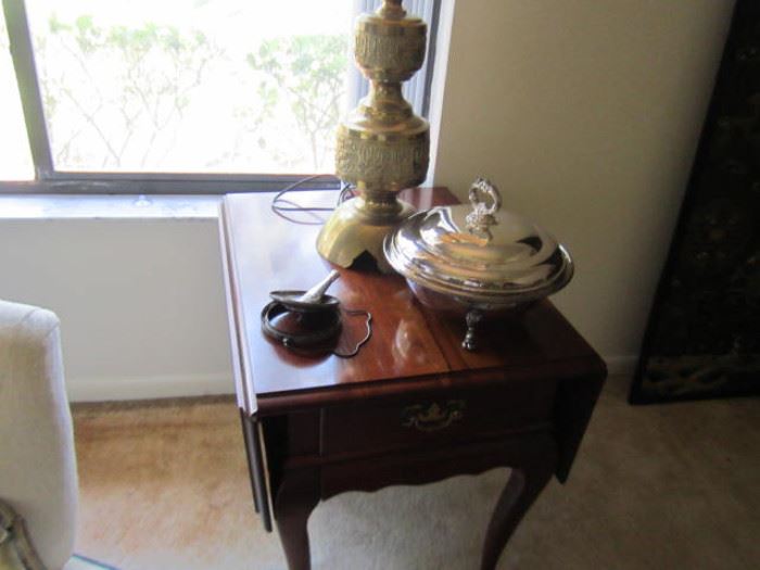 Pair of brass table lamps and a pair of cherry end tables with drop leaf sides
