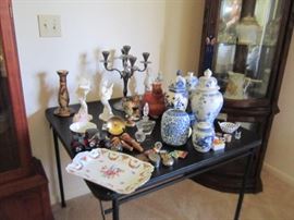 Corner curio cabinet