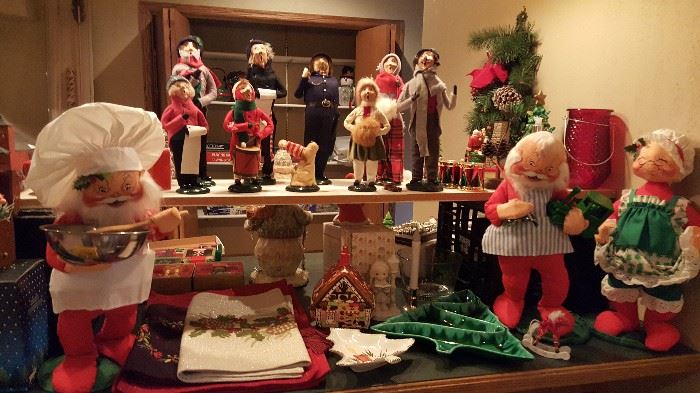 Byers Choice Carolers, Annalee Santas, and other Christmas Items
