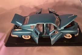 1948 Tucker Torpedo Style by Road Signature Die Cast Model
