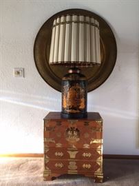 Lamp with small Tansu