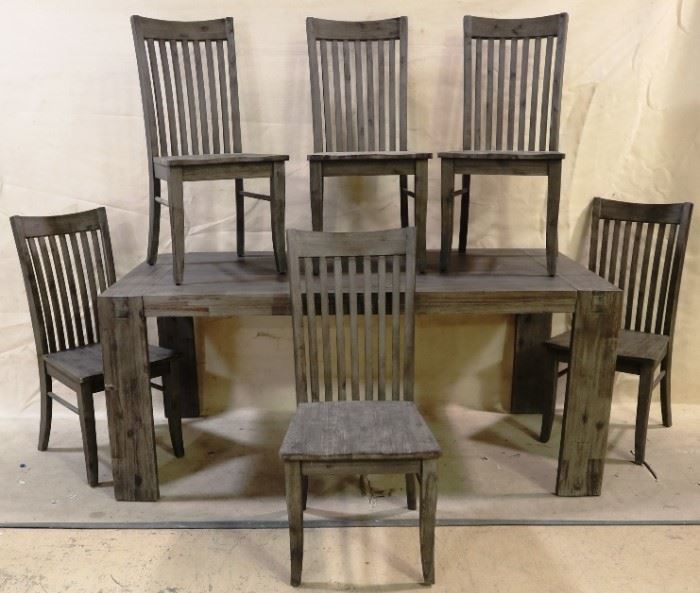 Accents Beyond dining set