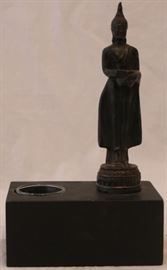 Marge Carson statue