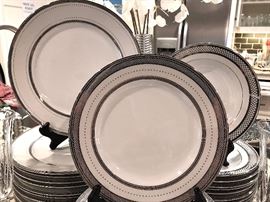 China: LAUREN by Ralph Lauren pattern: SILK RIBBON PEARL.