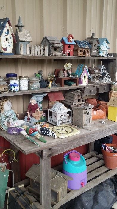 Potting Hutch and Yard Items