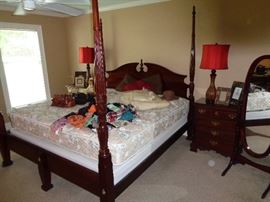 King size bedroom suite with bed chest and two nightstands