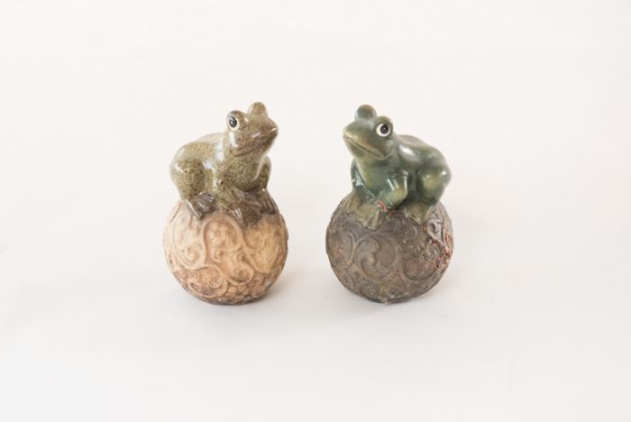 Pair Of Frog Figurines 