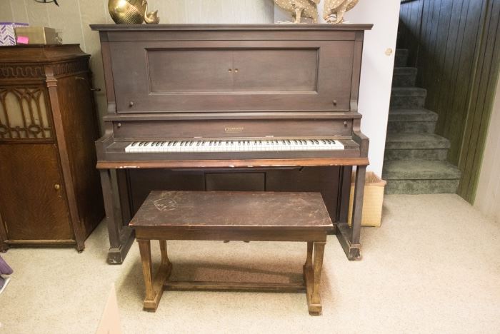 Player Piano With Rolls-Working