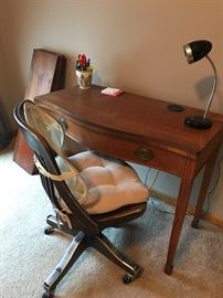 1949 DREXEL WRITING DESK THAT EXPANDS INTO A DINNING TABLE AND A VINTAGE ROLLING OFFICE CHAIR