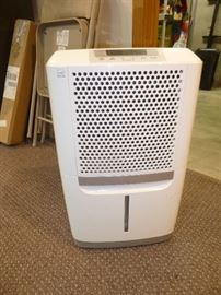 FRIGIDAIRE DEHUMIDIFIER