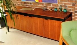 FLORENCE KNOLL CREDENZA 