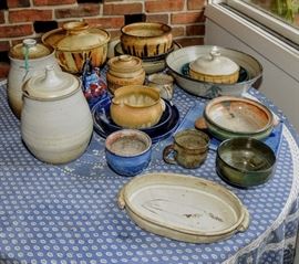 STUDIO POTTERY 