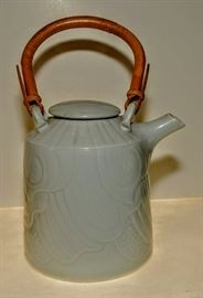 SIGNED STUDIO POTTERY TEA POT