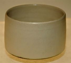 STUDIO POTTERY 