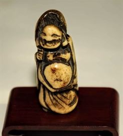 Antique Meiji Period Hand Carved Netsuke of an Oni Demon 