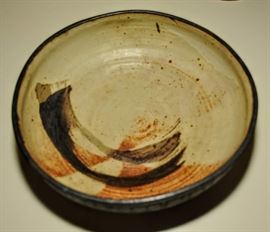 STUDIO POTTERY SERVING DISH 