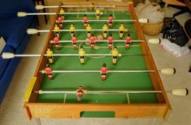 FOOSBALL GAME ON LEGS 