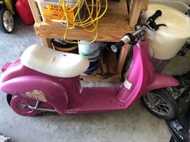 Electronic scooter