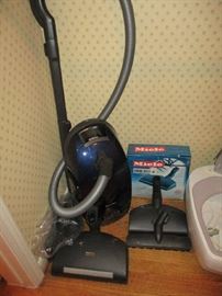 MIELE VACUUM