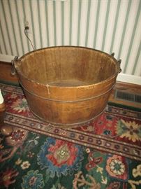 WOOD TUB