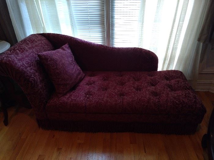 Nice maroon fainting sofa!!  
