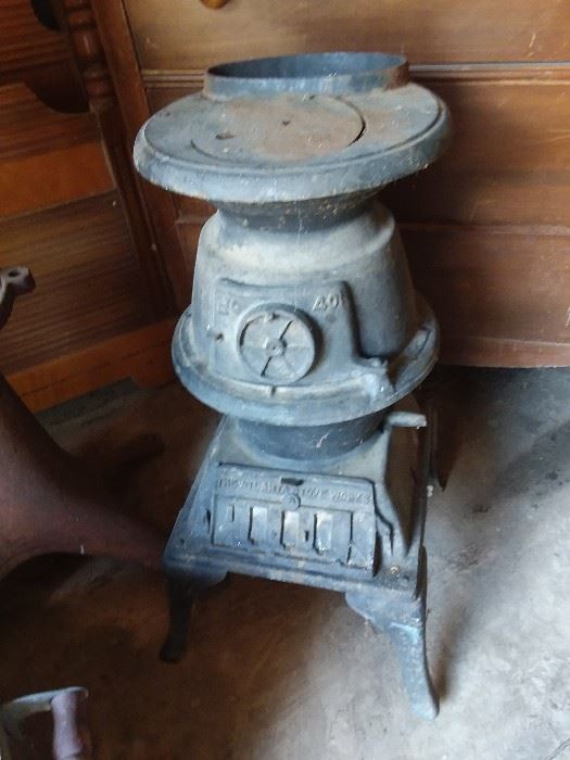Cast iron stove