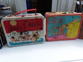 More vintage tin lunch boxes