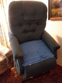 Raised electric lift chair