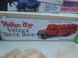 In box vintage Phillips route 66 bank