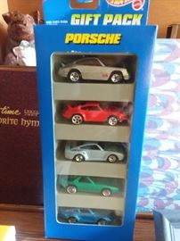 Hot wheels collectible gift pack in box