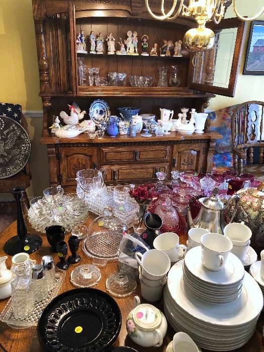 Kings crown depression glass, china service and more.