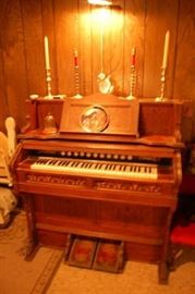 Antique Victorian Walnut Pump Organ