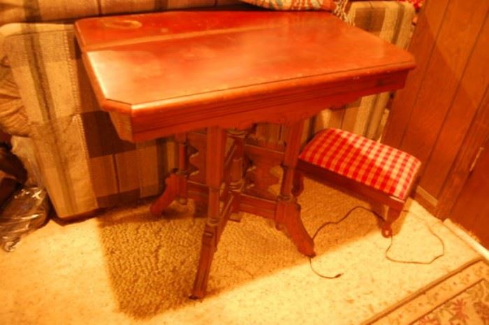 Antique Victorian Eastlake Walnut Parlor Table