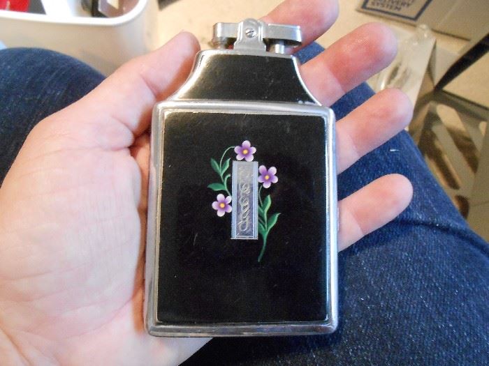 Vintage never used! Ronson large lighter