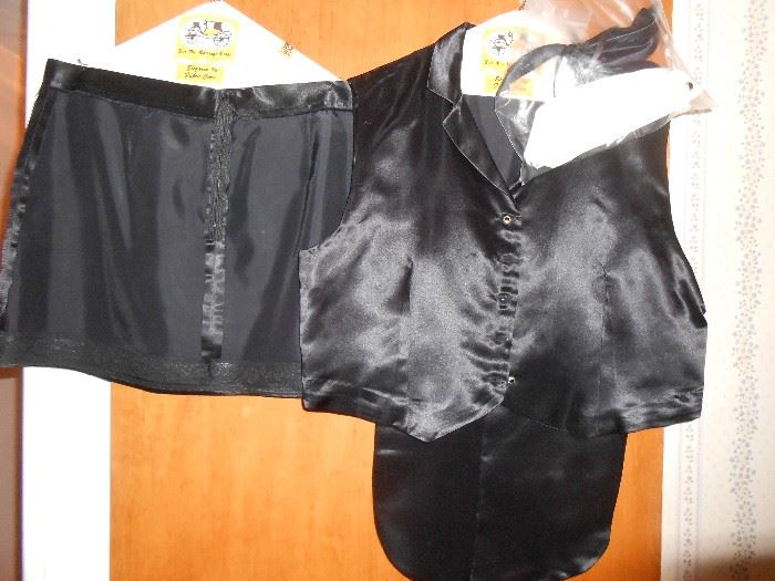 Mini skit - vest with tales set