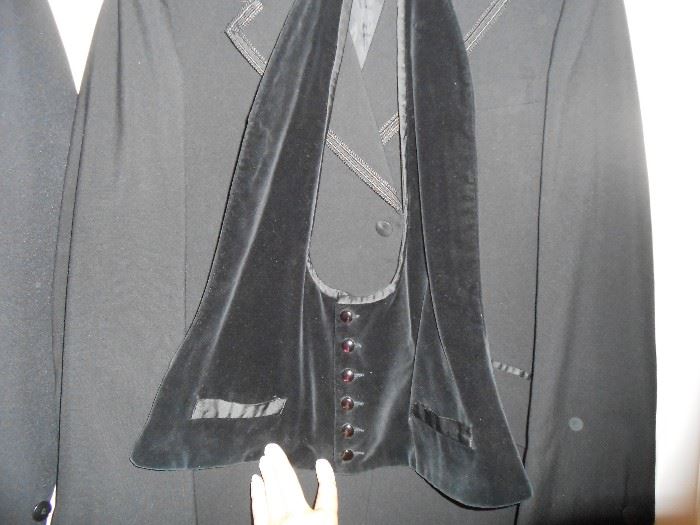Male vest