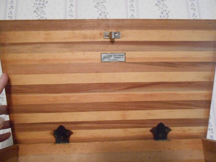 Huttig St Louis box inside