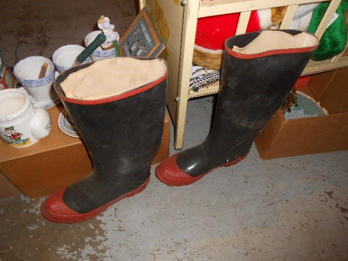 Rubber boots - size?